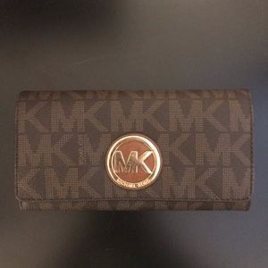 Michael Kors MK Wallet